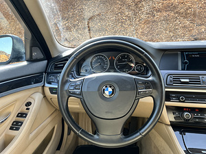 BMW f11 530xd (13 foto / 15)