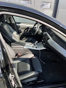 BMW f10 530xd 2016 (13 foto / 14)