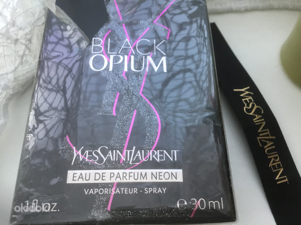 Black Opium eau de Parfum Neon 28/30 мл (фото #3)