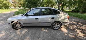 Hyundai Elantra 2.0 83kw 2001 (3 foto / 11)