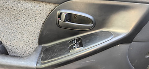 Hyundai Elantra 2.0 83kw 2001 (11 foto / 11)