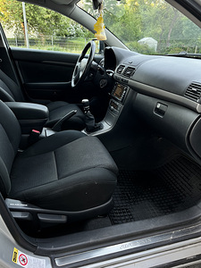 Toyota Avensis 2.0 93kw 2007 diisel (10 foto / 11)