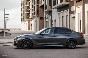 BMW 335d F30 X-Drive LCI M-Pakett (3 foto / 14)