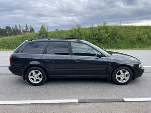 Audi A4 1.8 92kw (3 foto / 12)