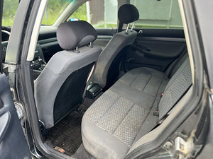 Audi A4 1.8 92kw (10 foto / 12)
