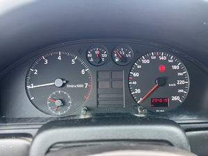 Audi A4 1.8 92kw (12 foto / 12)
