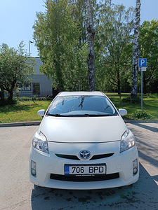Toyota prius 1.8 73kv 2009.a (5 foto / 11)