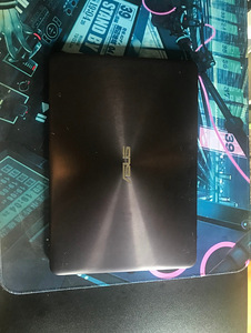Asus ZenBook UX305C (2 foto / 2)