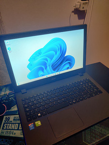Acer Aspire E5 GTX920M (2 foto / 3)