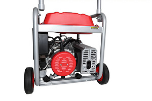 Бензиновый генератор SUPTECH 6500TE-II 380В / 220В (3 фото из 9)