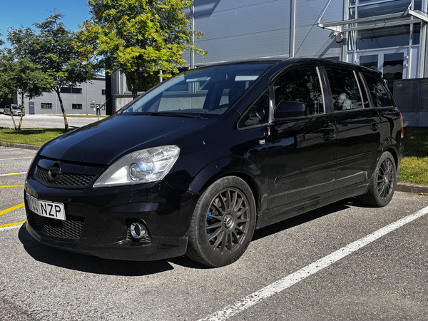 Opel Zafira OPC 2.0T 177kw