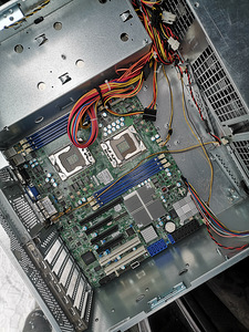 Supermicro X8DTL-3F (1 фото из 4)