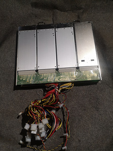 Emacs M1W4-6D50P+3x500w Toiteplokki (1 foto / 10)