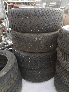265/65R17 Yokohama Ice Guard IG65 5-6mm (1 foto / 6)