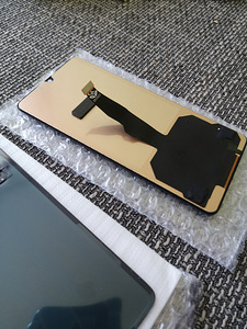 Huawei P30 LCD/Ekraan +Tagakaan Must (3 foto / 4)