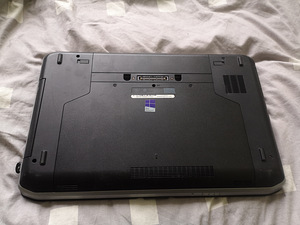 Dell Latitude E5530 i5, 8GB,500GB SSD, 2-3h aku (3 foto / 10)