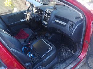 Kia Sportage 2.0b 104kw 05a Varuosadena (7 foto / 8)