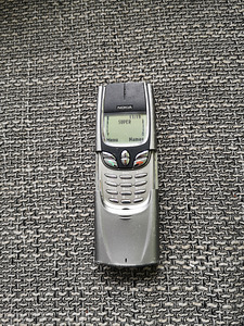 Nokia 8890 (2 foto / 8)