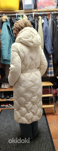 Зимняя куртка белого цвета (фото #2)