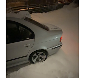 BMW E39 (2 фото из 6)