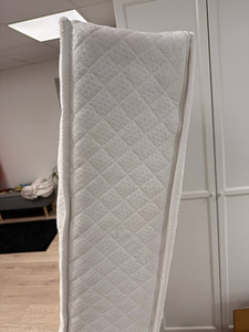 Продам матрас 180х200 (3 фото из 3)