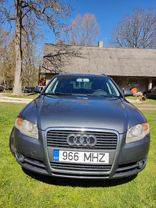 Audi A4 B7 (5 фото из 7)
