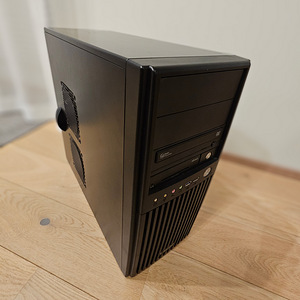 Lauaarvuti / GTX 1060 6Gb / 16GB RAM / Intel I7 / Windows 10 (1 foto / 6)