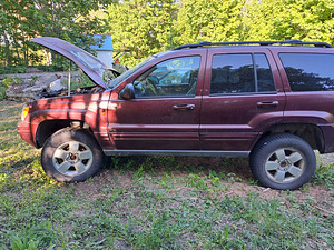 Jeep grand Cherokee varuosadeks (3 foto / 7)