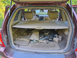 Jeep grand Cherokee varuosadeks (5 foto / 7)