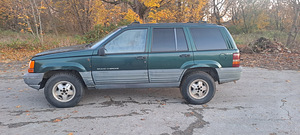 Jeep grand cherokee Laredo 4.0 131kw (5 foto / 7)