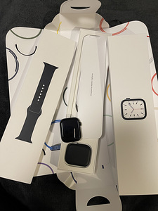 Apple Watch 7 45 мм (2 фото из 2)