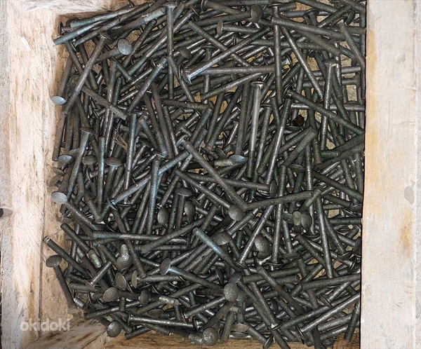 Болты 6x100, около 300 шт.