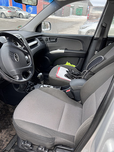 Kia sportage automaat diisel (6 foto / 7)