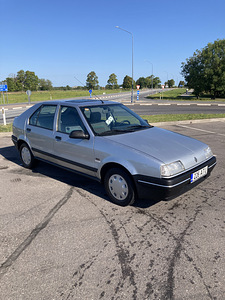 Renault 19 GTR. Super korralik! (4 foto / 15)