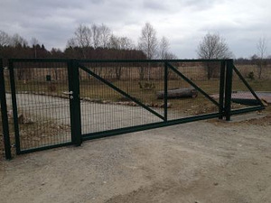 5m Liugvärav+1m Jalgvärav (1 foto / 1)