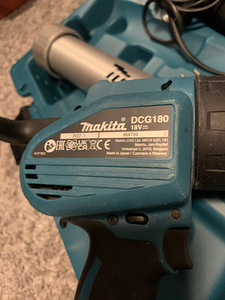 Akusilikoonipüstol Makita DCG180RAEX Nagu uus (5 foto / 8)