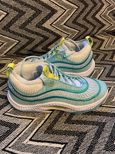 Nike Korvpalli tossud “cosmic unity 3”.Nr45. (3 foto / 10)