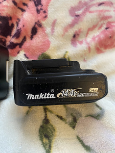 2 Makita akut. 6Ah ja 1,3Ah. (5 foto / 10)