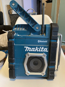 Makita raadio DMR108N. Vähe kasutatud (3 foto / 8)