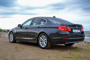 BMW f10 520d (6 foto / 15)