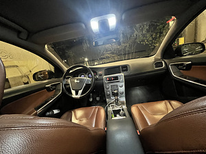Volvo V60 1.6 110KW (7 foto / 9)