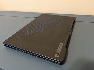 ASUS ROG Zephyrus G14 (2 foto / 8)