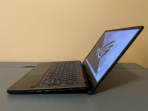 ASUS ROG Zephyrus G14 (4 foto / 8)