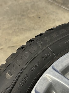 Оригинальные диски / шины Ford R16 5x108 / 205/55/16 (6 фото из 6)