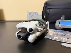 DJI Mini 4 Pro Fly More Combo (2 фото из 4)