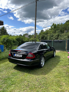Mercedes Benz E220 (4 foto / 9)