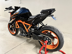 KTM 1290 Super Duke R 3. Gen 132 kW (6 foto / 7)