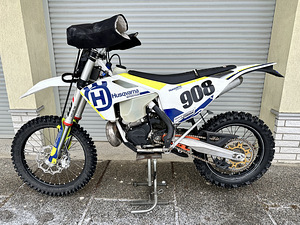 Husqvarna TE300I 2019 enduroratas (2 foto / 6)