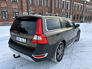 Volvo XC70 2.0 120kW 2012 (3 foto / 15)