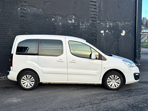 Citroen Berlingo Multispace N1 (4 фото из 12)